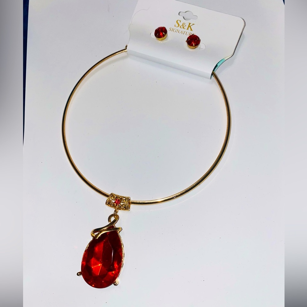 S & K signature necklace set